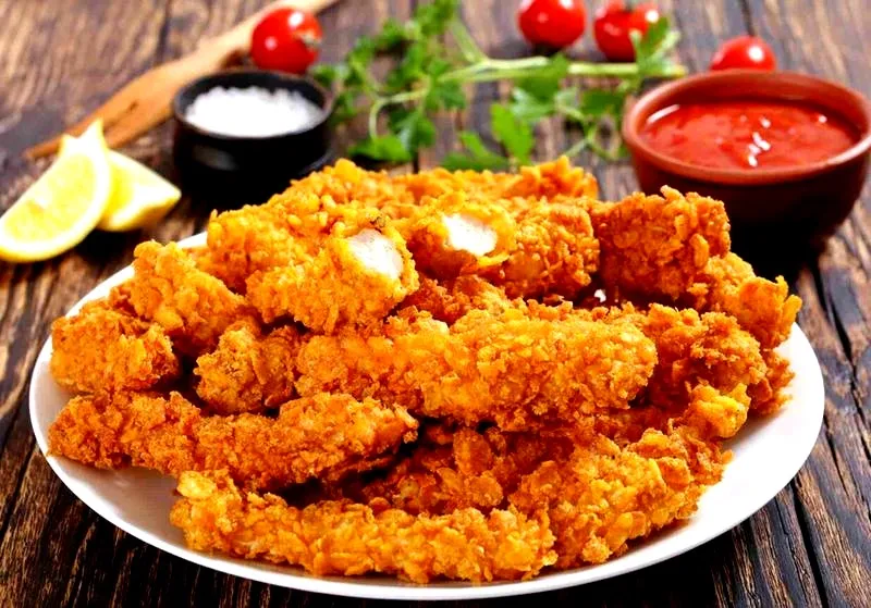 Domowe stripsy jak z KFC — prosty przepis na chrupiące paski kurczaka