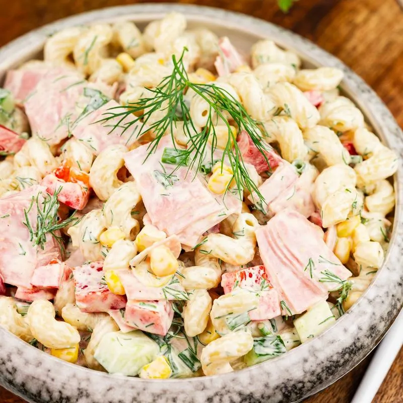 Odkryj, Jaka Szynka Do Sałatki Uczyni Twój Danie Niezapomnianym Smakiem