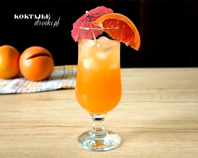 Odkryj najlepsze drinki z wódką grejpfrutową, które oczarują Twoich gości