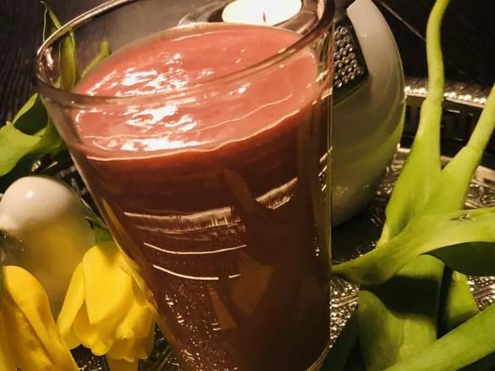 Odkryj pyszne drinki z sokiem malinowym i pomarańczowym, które zachwycą twoje podniebienie