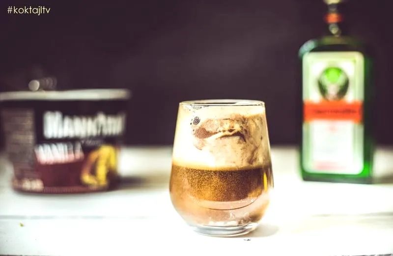 Pyszne drinki z lodami na upały – 7 orzeźwiających pomysłów