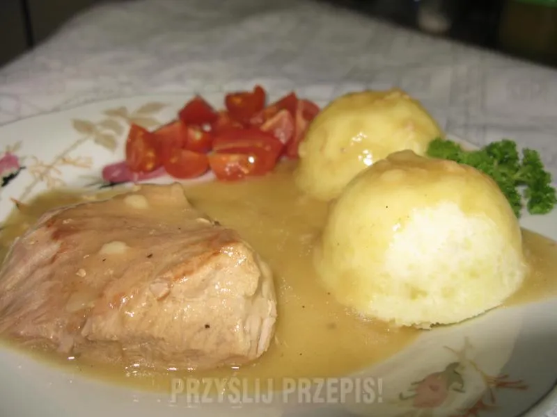 Sos do mięsa z niczego – odkryj prosty przepis na pyszny smak!