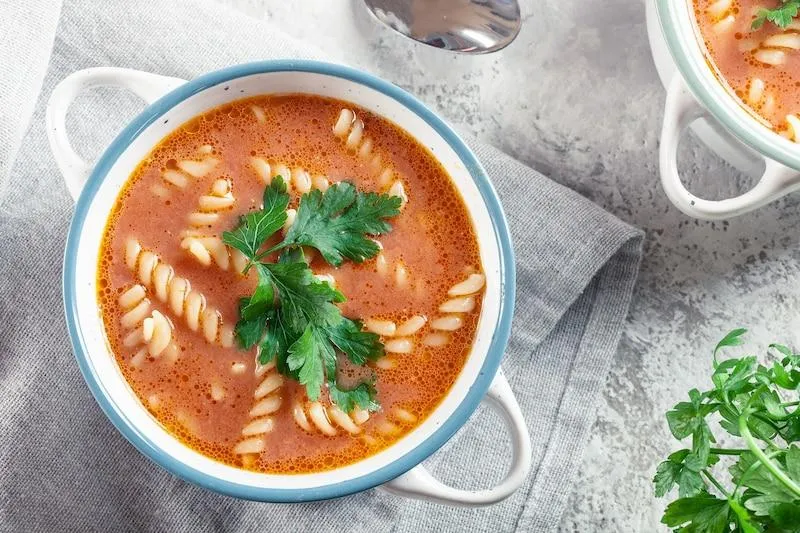 Jak długo trzymać zupę pomidorową