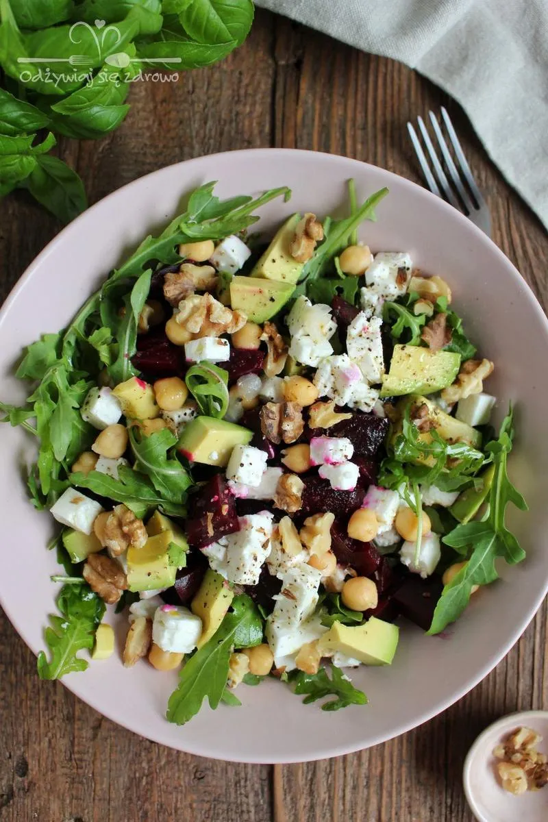 Kreatywne dodatki do sałatki