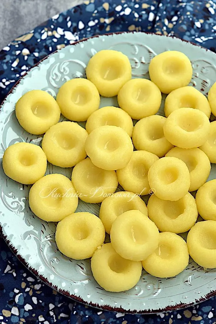 Mrożone a ugotowane kluski śląskie