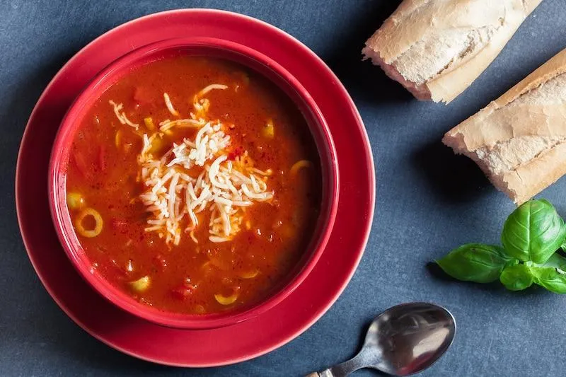 Przechowywanie zupy pomidorowej w lodówce