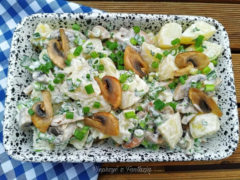 Przepis na sałatkę z pieczarek