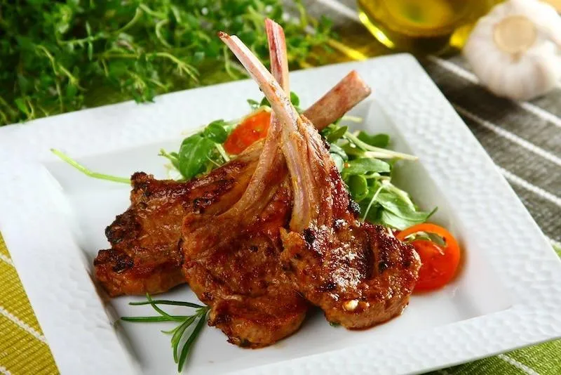 Techniki grillowania jagnięciny