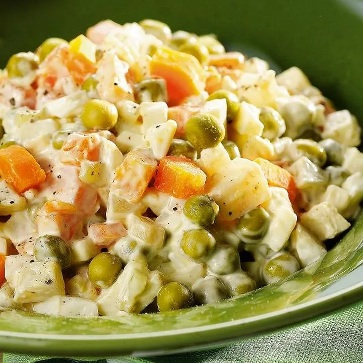 Tradycja i nowoczesność w sałatkach